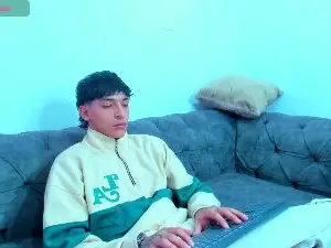 Cam4 Sex Chat of KroyWave