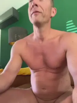 Cam4 Live Porn of 40michel