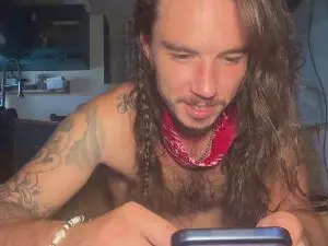 Cam4 Free Live Porn of WellHello69