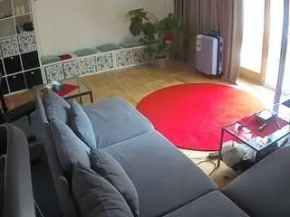 Camsoda Sex Cam of voyeurcam-julmodels-living-4