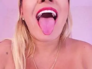 Camsoda Best Webcam of carolina-foxx