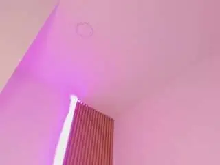 Camsoda Live Sex Cam of nicole-miler