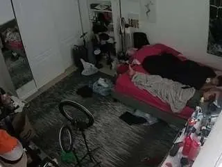 Camsoda Adult Webcams of voyeurcam-hornyhostel-02