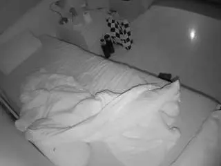 Camsoda Adult Webcams of voyeurcam-julmodels-greybed-1