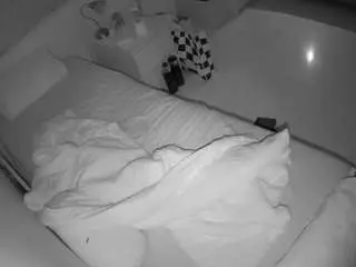 Camsoda Sex Cam of voyeurcam-julmodels-greybed-1