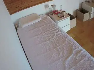 Camsoda Live Porn of voyeurcam-julmodels-greybed-1