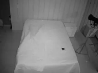 Camsoda Live Sex of voyeurcam-casa-salsa-bedroom-1
