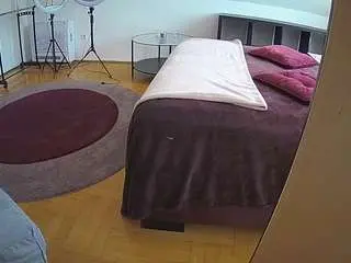 Camsoda Nude Webcam of voyeurcam-julmodels-whitebed-6