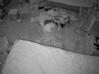 Camsoda Sex Cam of voyeurcam-julmodels-whitebed-5
