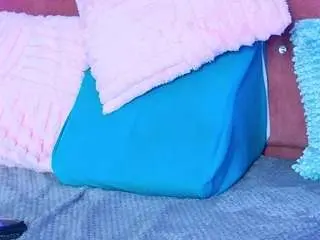Camsoda Free Porn Cam of snowwhithe
