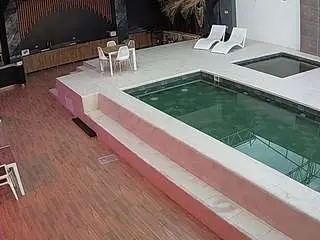 Camsoda Adult Webcams of voyeurcam-casa-salsa-gym