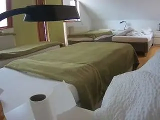 Camsoda Private Sex Chat of voyeurcam-julmodels-bed-2