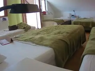 Camsoda Private Sex Chat of voyeurcam-julmodels-bed-2