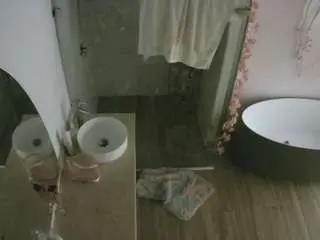 Camsoda Sex Chat of voyeurcam-casa-salsa-bathroom-6
