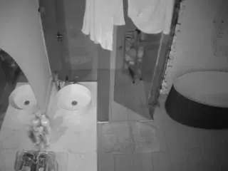 Camsoda Live Sex of voyeurcam-casa-salsa-bathroom-6