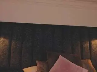 Camsoda Sex Chat of arianna-suarezz