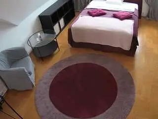 Camsoda Adult Webcam of voyeurcam-julmodels-whitebed-1