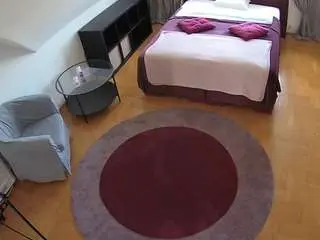 Camsoda Watch Live Sex Cams of voyeurcam-julmodels-whitebed-1