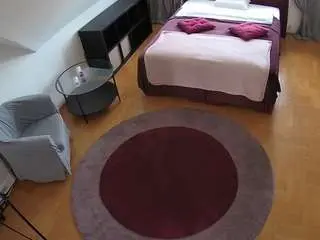 Camsoda Free Live Porn of voyeurcam-julmodels-whitebed-1