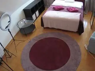 Camsoda Sex Chat of voyeurcam-julmodels-whitebed-1