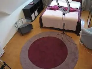Camsoda Watch Live Sex Cams of voyeurcam-julmodels-whitebed-1