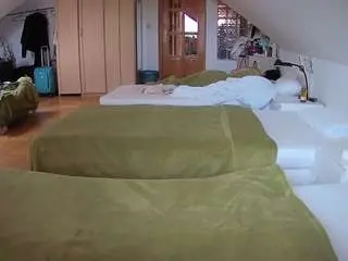 Camsoda Free Porn Cam of voyeurcam-julmodels-bed-3
