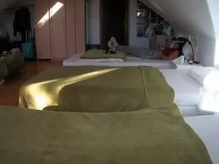 Camsoda Private Sex Chat of voyeurcam-julmodels-bed-3