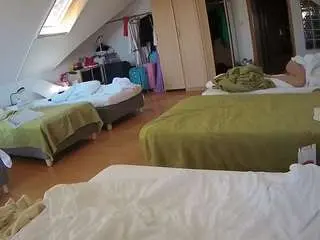 Camsoda Best Webcam of voyeurcam-julmodels-bed-3