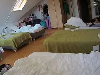 Camsoda Adult Webcam of voyeurcam-julmodels-bed-3