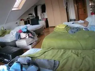 Camsoda Adult Webcam of voyeurcam-julmodels-bed-3