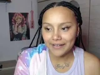 Camsoda Free Porn Cam of golden1temptation