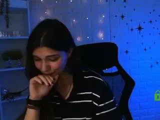 Camsoda Sex Cam of kiara-belle