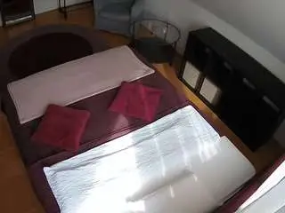 Camsoda Free Live Porn of voyeurcam-julmodels-whitebed-2