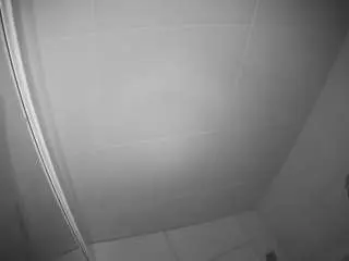 Camsoda Nude Webcam of voyeurcam-casa-salsa-bathroom-8
