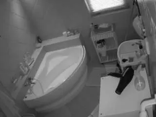 Camsoda Best live sex cam show of voyeurcam-julmodels-bath-1st-2