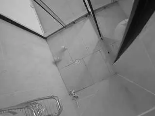 Camsoda Sex Cam of voyeurcam-jb-shower-2