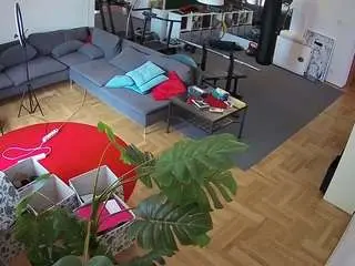 Camsoda Adult Webcam of voyeurcam-julmodels-living-2