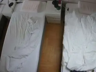 Camsoda Private Sex Chat of voyeurcam-julmodels-bed-5
