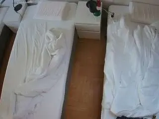 Camsoda Adult Webcam of voyeurcam-julmodels-bed-5