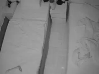 Camsoda Live Porn of voyeurcam-julmodels-bed-5