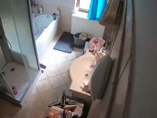 Camsoda Live Sex of voyeurcam-julmodels-bath-2nd-2