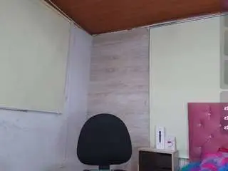 Camsoda Sex Cam of nyra-queen