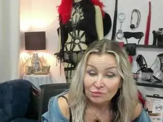 Camsoda Live Porn of luxcrystal