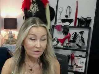 Camsoda Sex Chat of luxcrystal