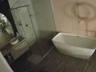 Camsoda Private Sex Chat of voyeurcam-casa-salsa-bathroom-2