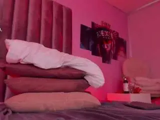 Camsoda Live Sex Cam of isabella-flowers