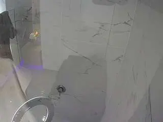 Camsoda Live Sex of voyeurcam-casa-salsa-bathroom-11