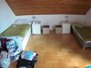 Camsoda Sex Chat of voyeurcam-julmodels-greybed-3
