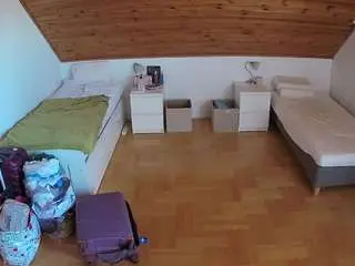 Camsoda Live Sex Cam of voyeurcam-julmodels-greybed-3