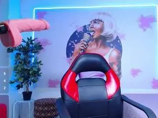 Camsoda Free Porn Cam of cristal-horny19